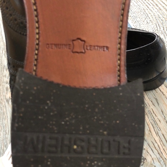 💚Florsheim leather-soled wingtip shoes - Picture 6 of 9